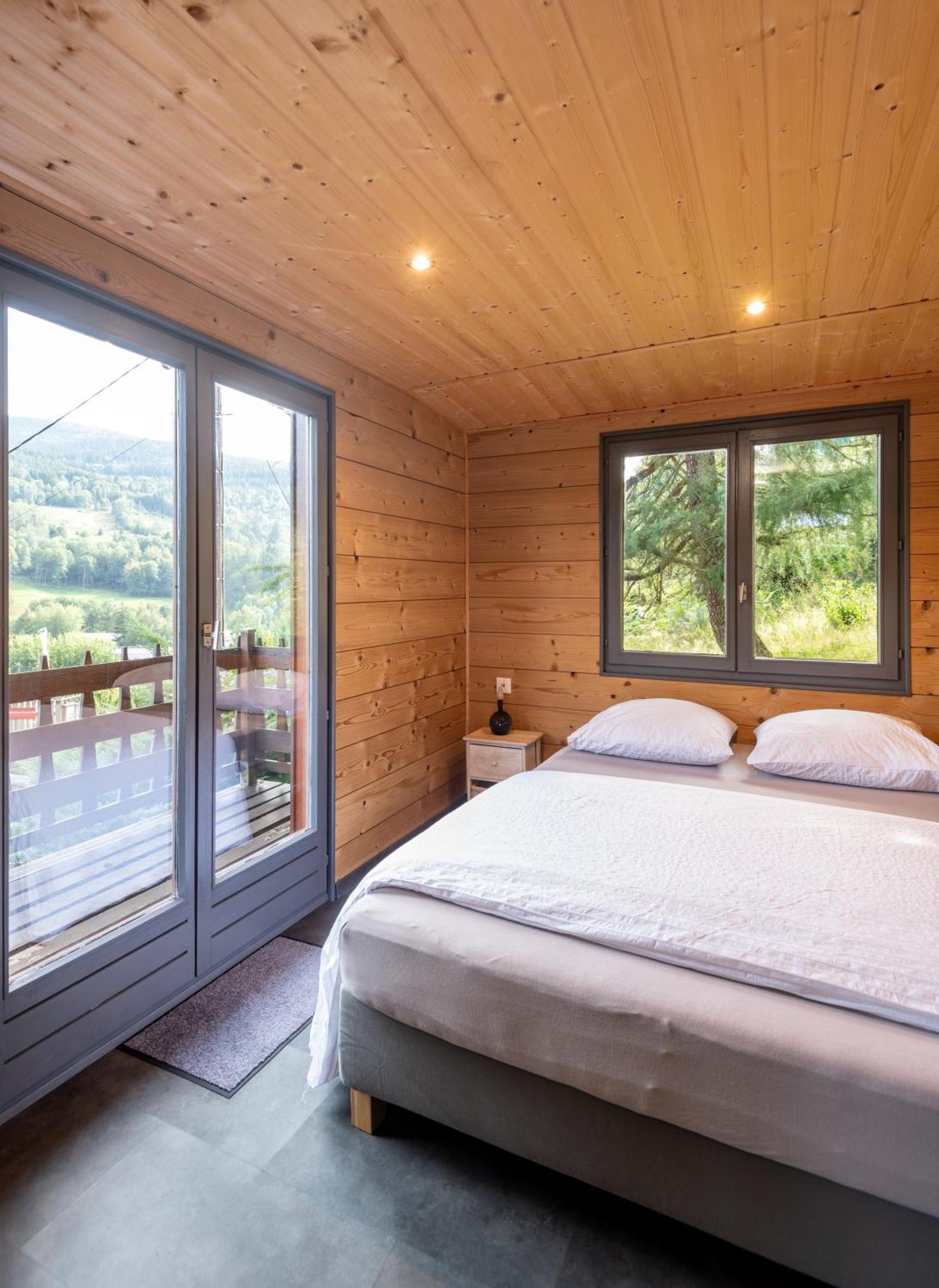 Chalet Du Faubourg & Jacuzzi, Proximite Gerardmer & La Bresse Rochesson 外观 照片