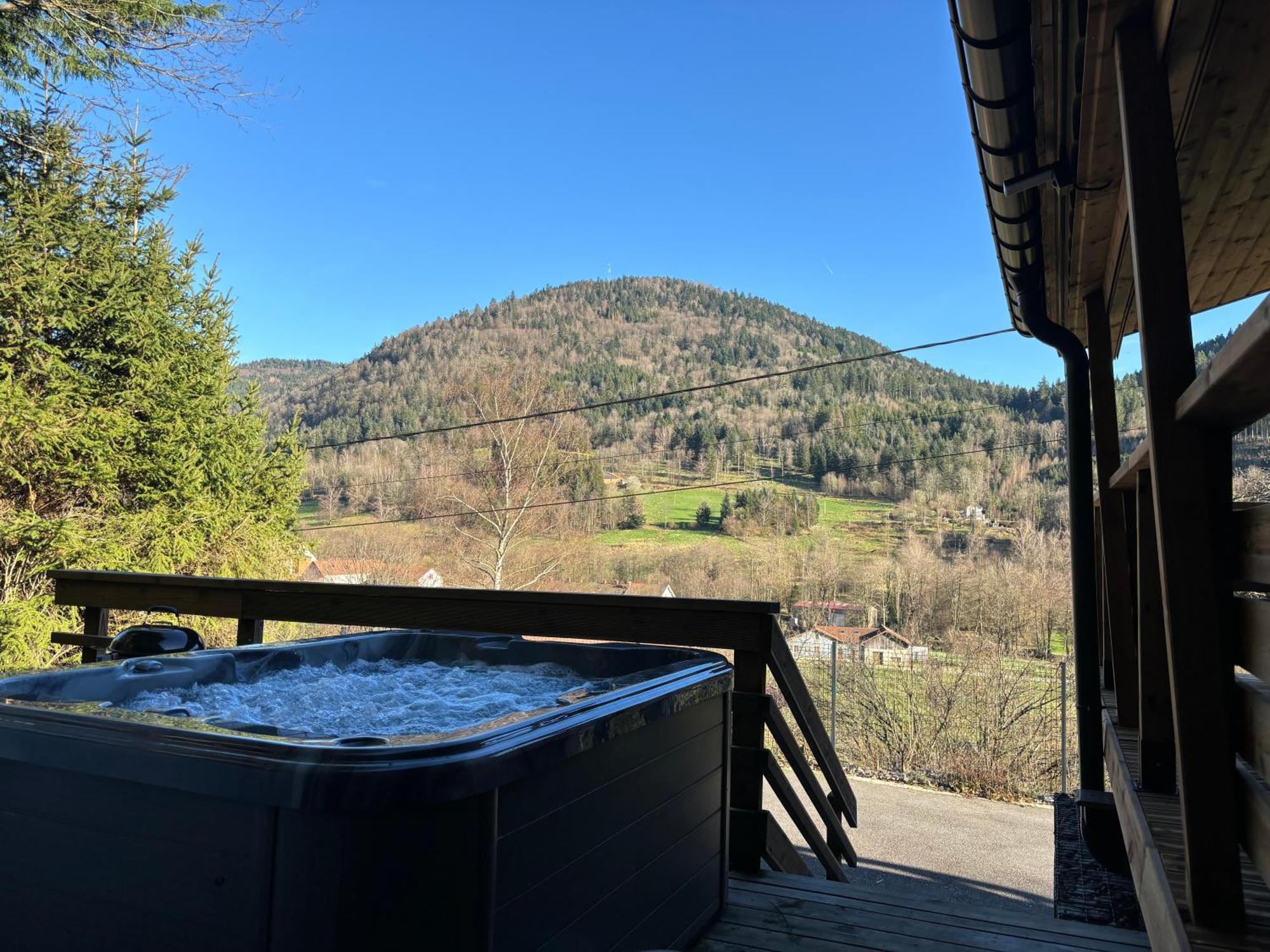Chalet Du Faubourg & Jacuzzi, Proximite Gerardmer & La Bresse Rochesson 外观 照片